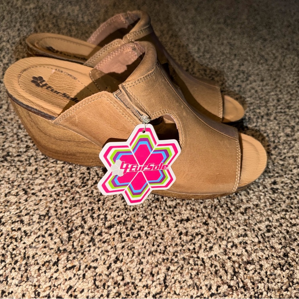 Women’s Tan Wedge Slide Sandals